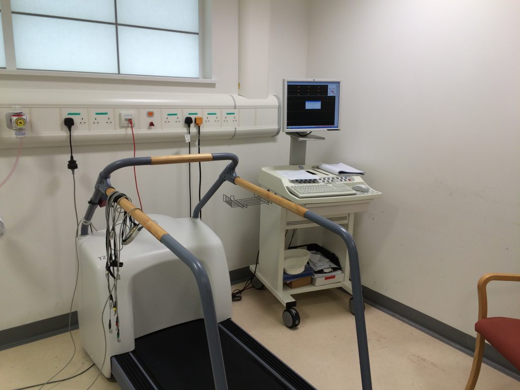 After spending time in the U.S., this high-tech diagnostic room in the UK looks old-fashioned. 
